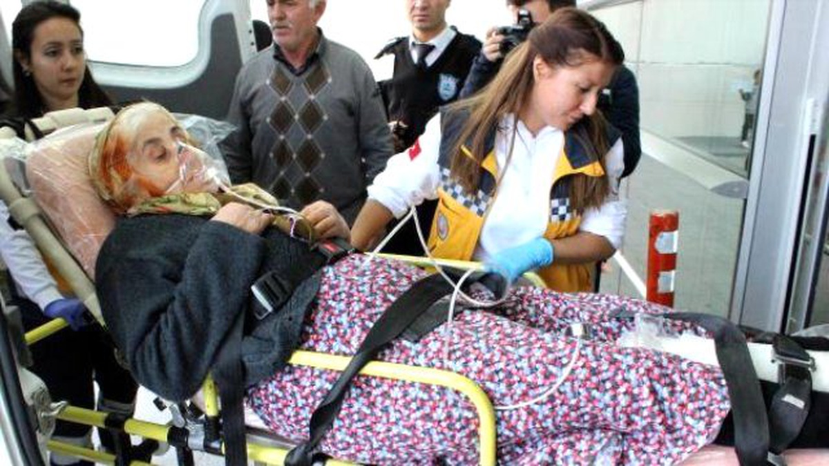 Sobadan Zehirlenen Yaşlı Kadını Komşuları Kurtardı