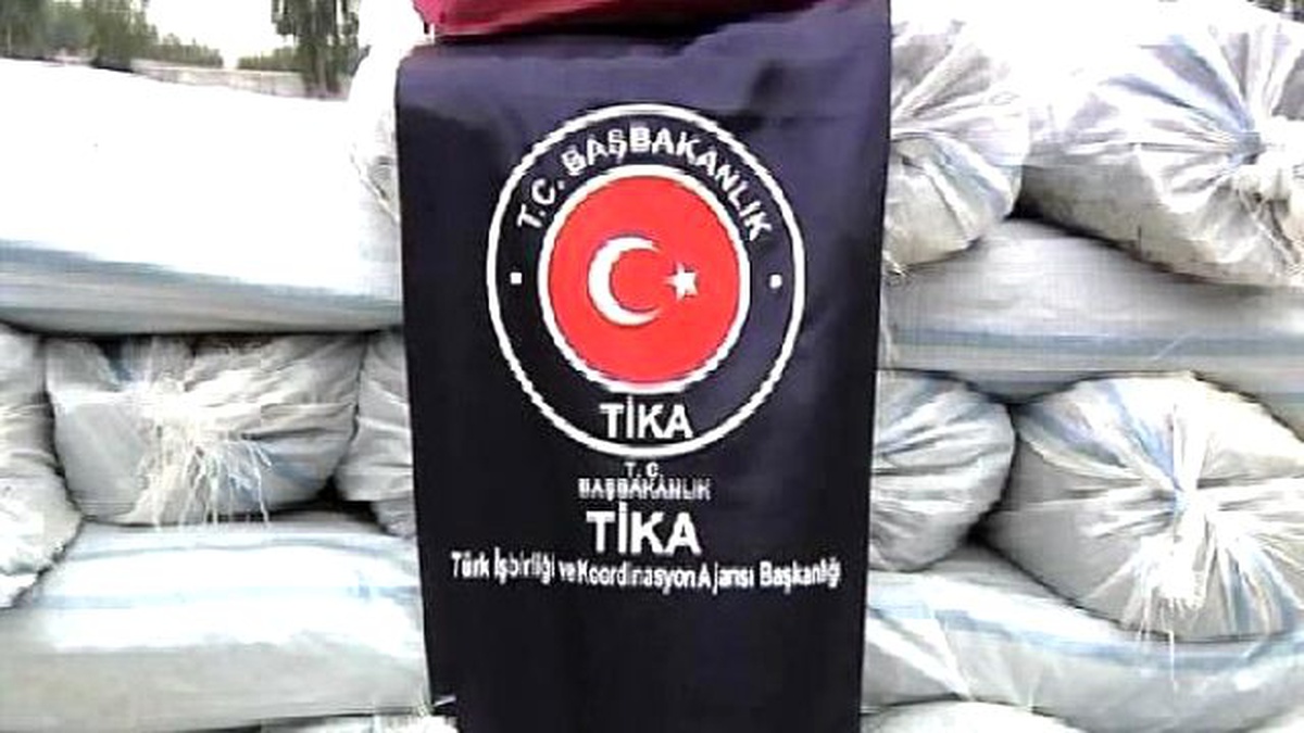 Tika\'dan Afgan Depremzedelere 56 Ton Yardım