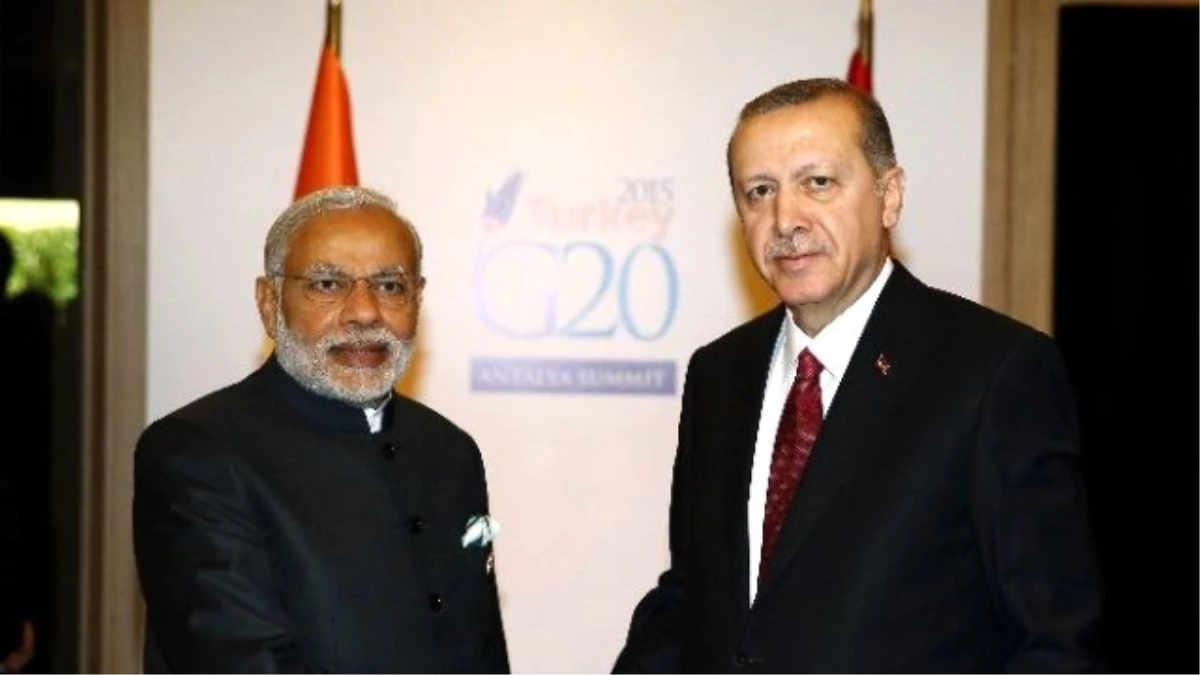 Cumhurbaşkanı Erdoğan, Hindistan Başbakanı Narendra Modi ile Görüştü