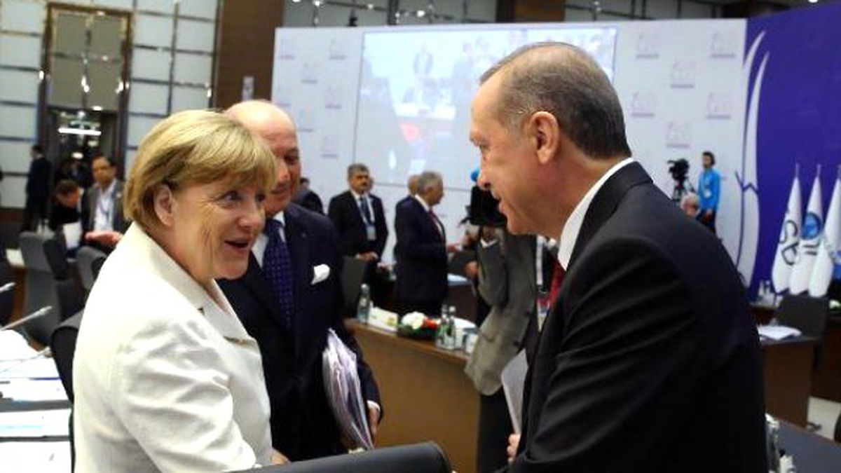 G-20\'de İkinci Gün Çalışma Oturumuyla Başladı