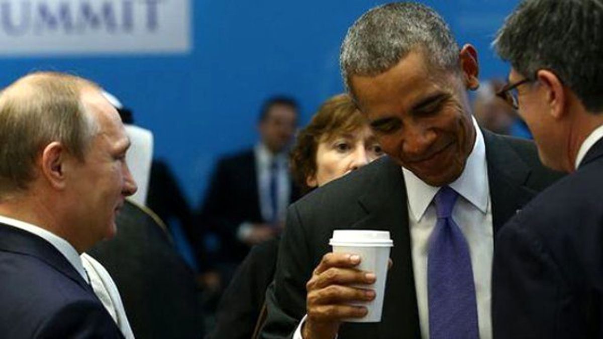 Obama, Kahve Bardağıyla Putin'i Solladı