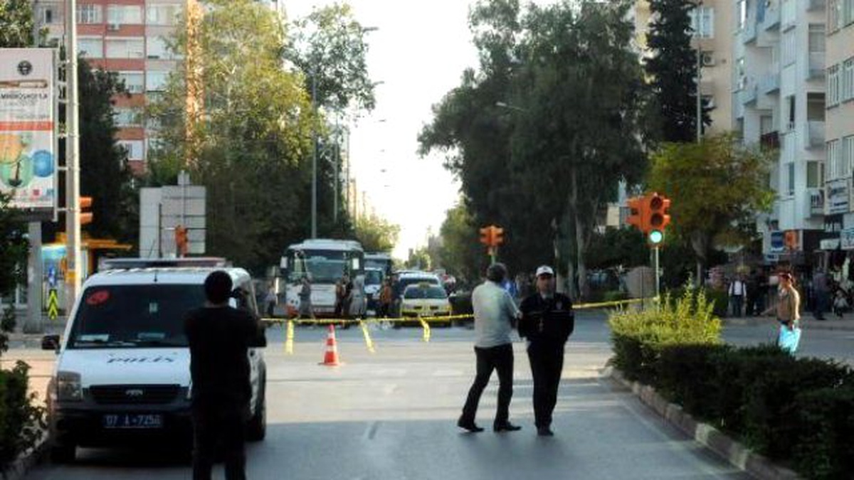 Otobüsteki Şüpheli Poşetten Bira Şişesi Çıktı