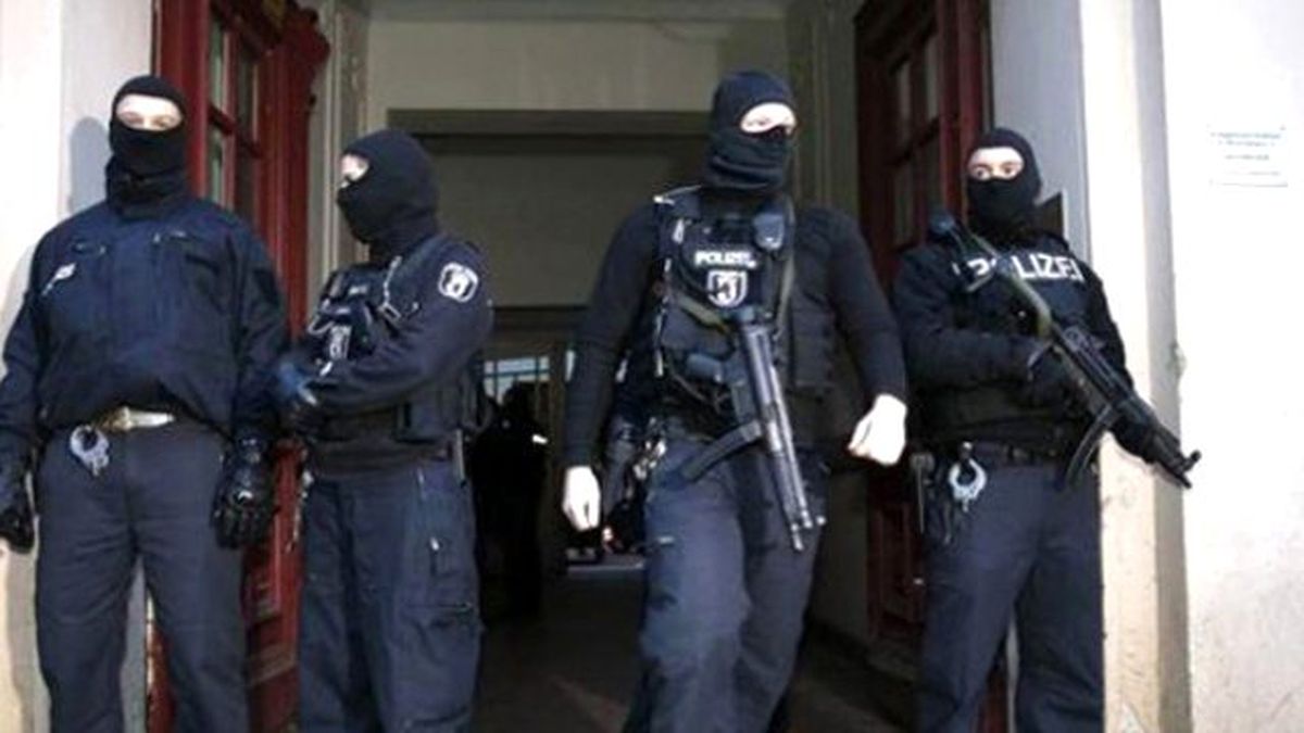 Almanya'da Terör Alarmı Verildi