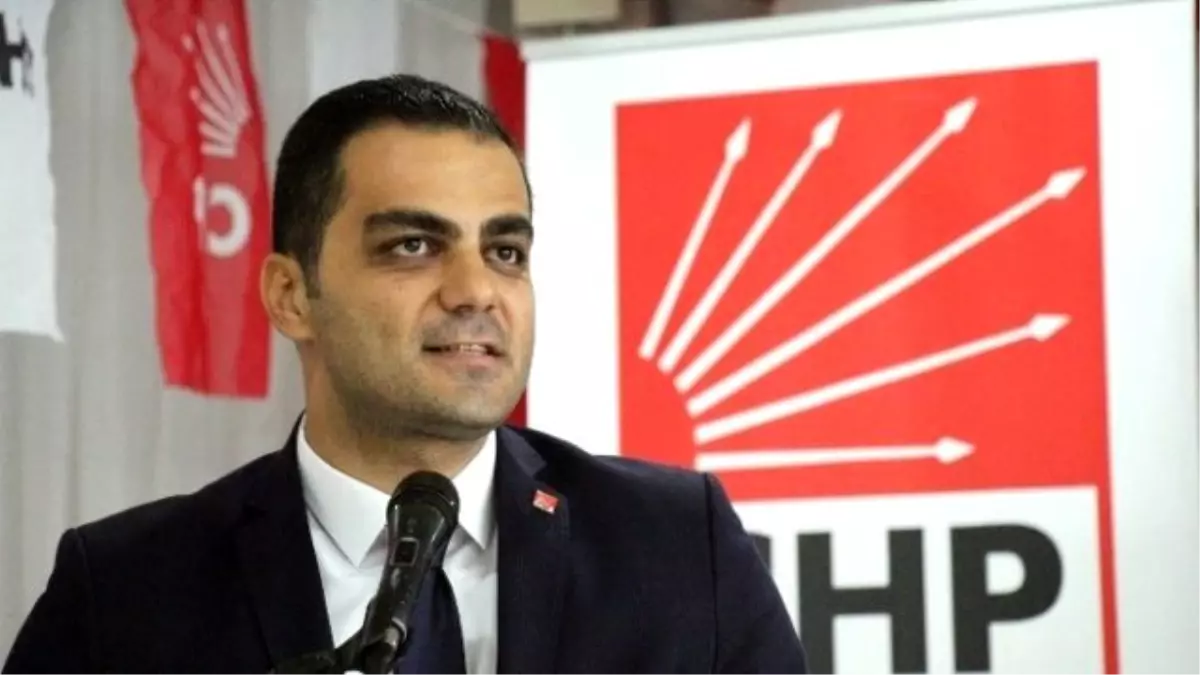 CHP\'li Belediye Başkanının CHP İl Başkanlığını Bastığı İddiası