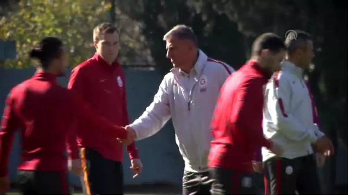 Galatasaray Teknik Direktörü Hamzaoğlu: "Herkes \'Keşke Niasse\'ı Alsaydık\' Diyor"