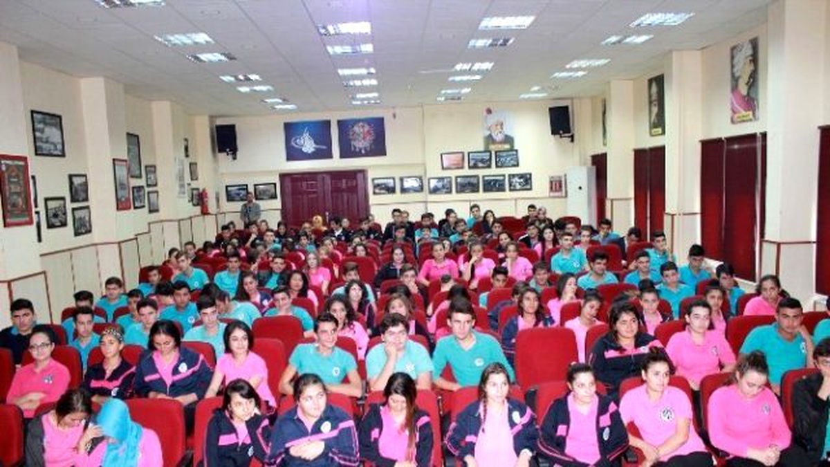 Genç Turizmciden Öğrencilere Tavsiye: "İşinizi Severek Yapın"