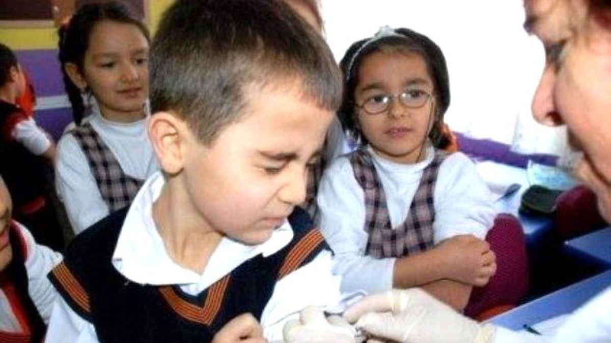 Şırnak\'ta Okul Aşılama Çalışmaları
