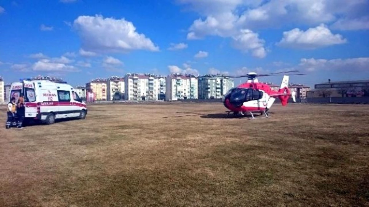 Konya\'da Hava Ambulansı Kalp Krizi Geçiren Hasta İçin Havalandı