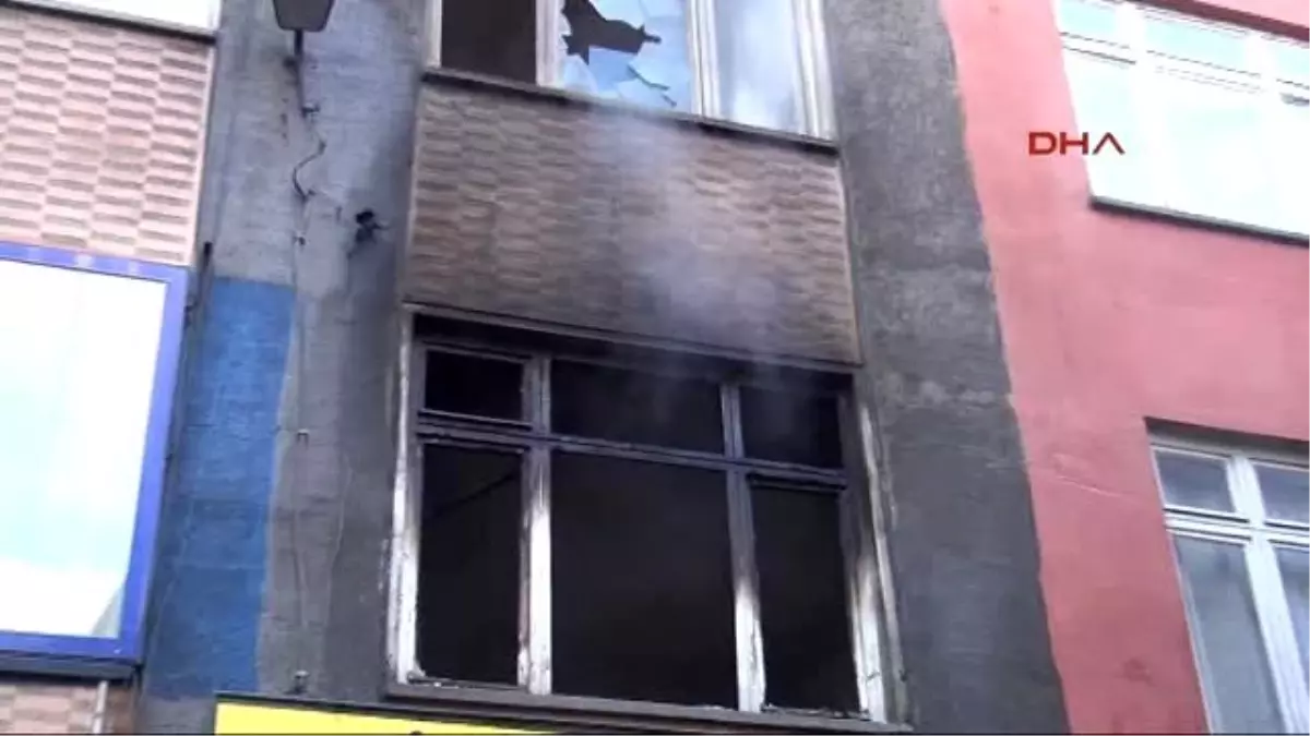 Kayseri\'de Suriyeli Ailenin Kaldığı Dairede Yangın Çıktı