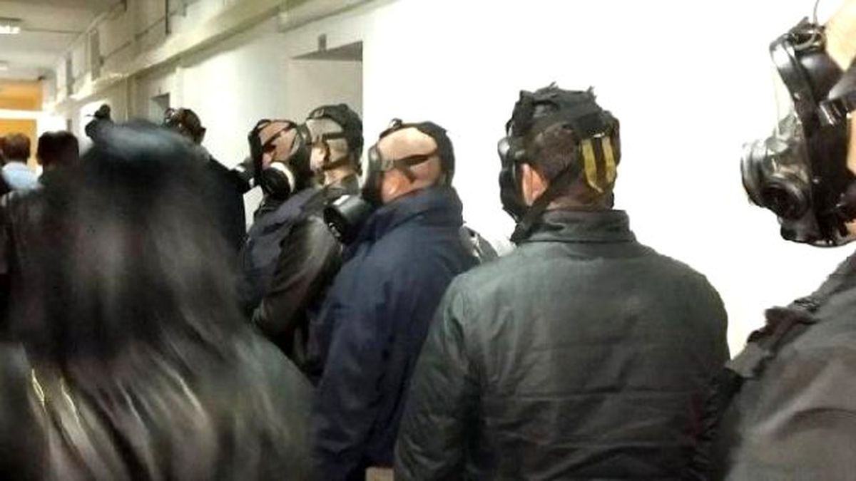 Kosova'da Bütçe Görüşmelerinde Muhalefet Göz Yaşartıcı Gaz Kullandı