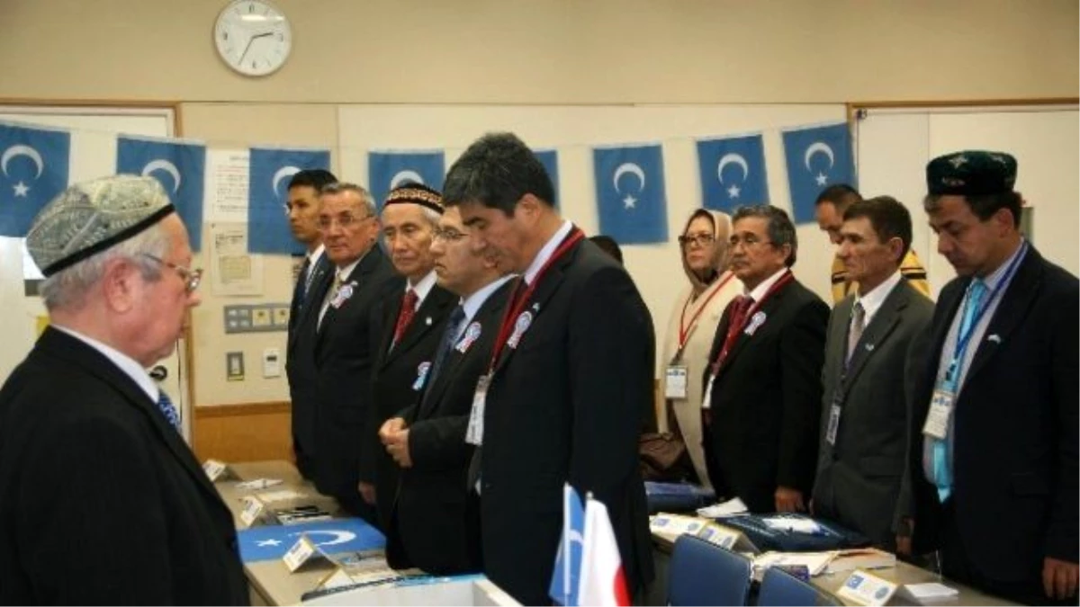 Sürgündeki Doğu Türkistanlılar Yöneticilerini Tokyo\'da Seçti