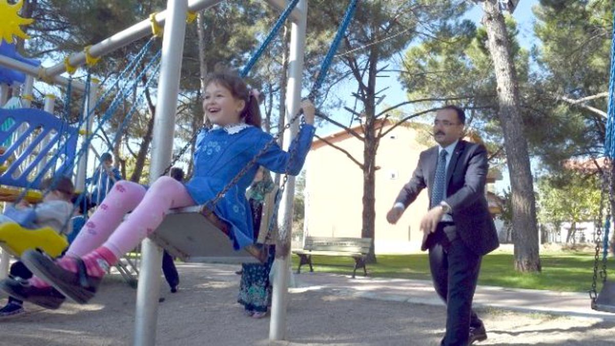 Uşak\'ta Işık Mahallesinde Değişim Sürüyor