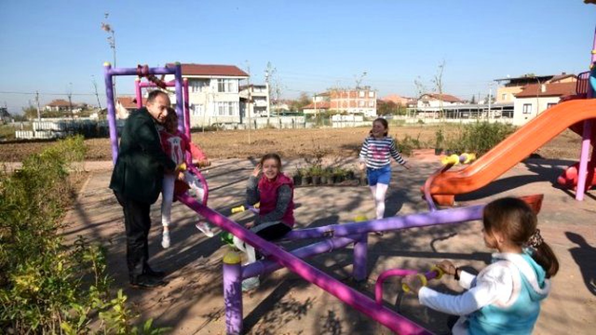 Üzülmez, Kartepeli Çocuklarla Birlikte Eğlendi