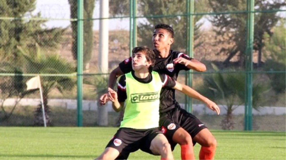 Adanaspor, A2 Takımıyla Hazırlık Maçı Yaptı