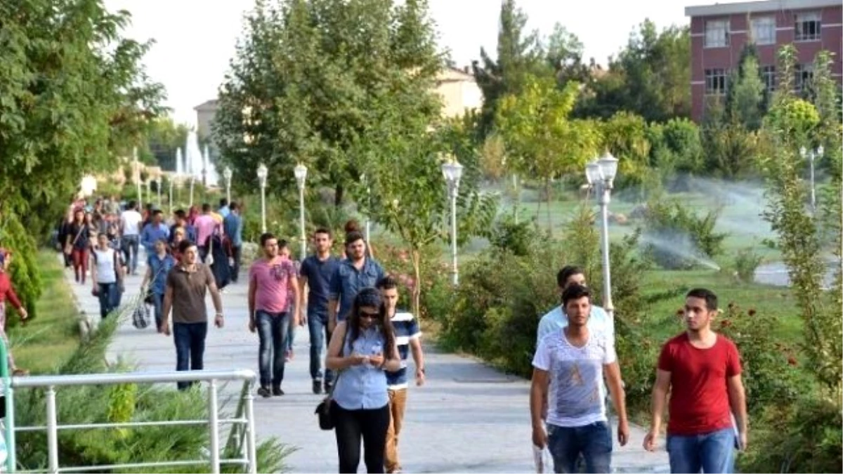 Adıyaman Üniversitesi\'nin Öğrenci Sayısı 20 Bin 58 Kişi Oldu