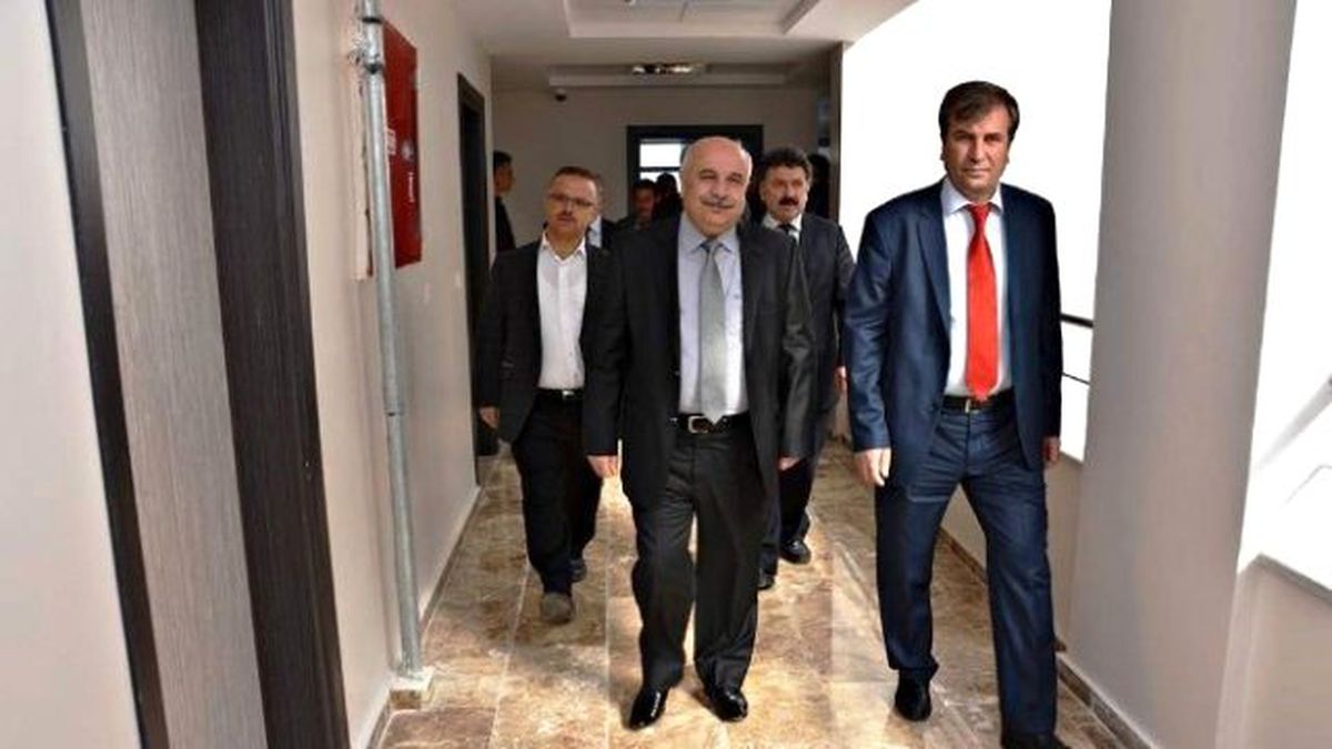 Adıyaman Üniversitesi Yeni Enstitüler Binası Hizmete Açıldı