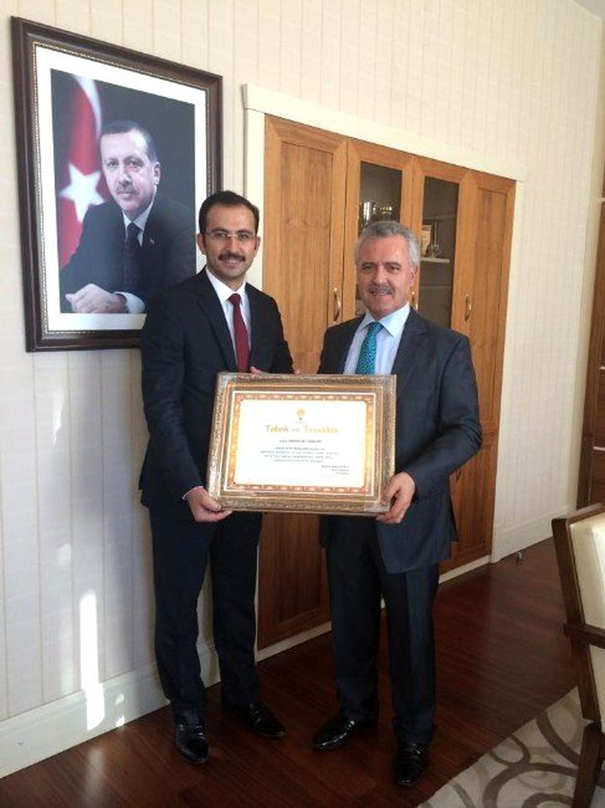 AK Parti Genel Başkan Yardımcısı Ataş\'dan Nevşehir\'e Tebrik ve Teşekkür Belgesi