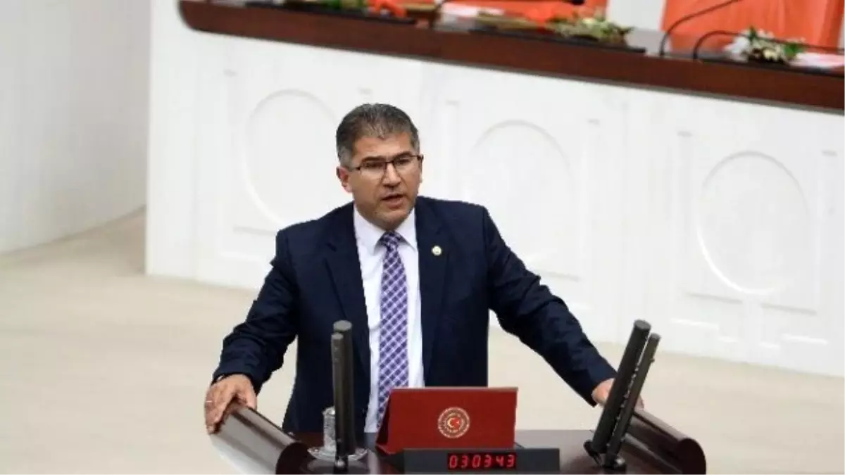 AK Parti Muğla Milletvekili Nihat Öztürk Yemin Ederek Görevine Başladı