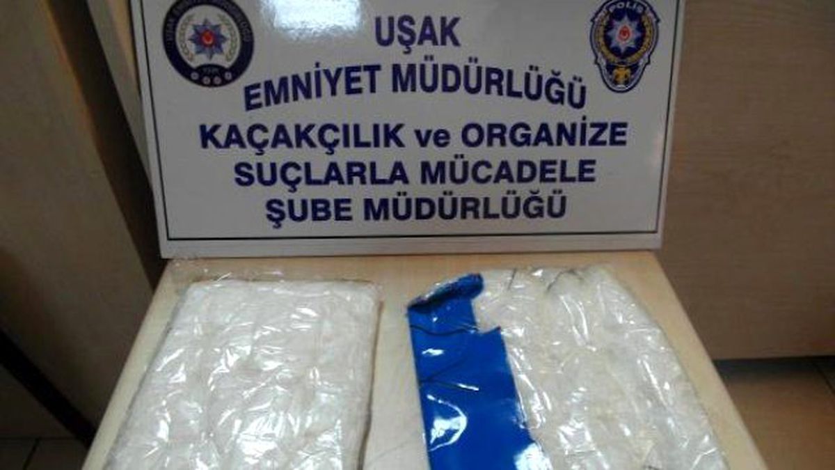 El Çantasından 1 Kilo 90 Gram Metamfetamin Çıktı