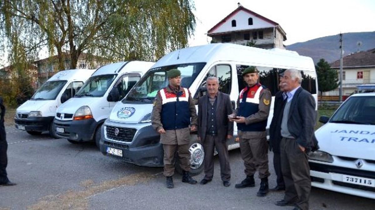 Hanönü\'de Taşımalı Öğrenci Servis Araçlarına Denetleme