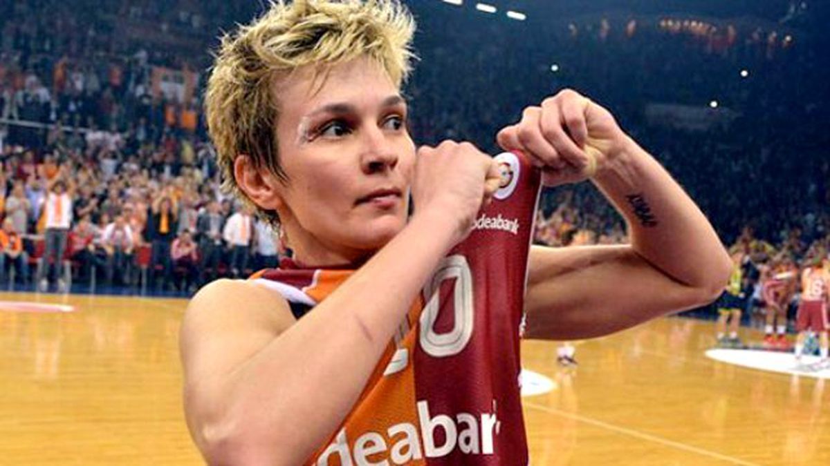 Işıl Alben, Dynamo Kursk'un Teklifini Kabul Etmedi