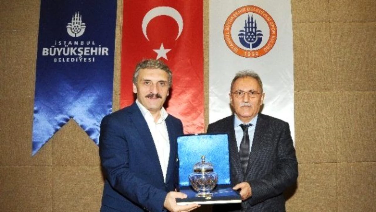 İstanbul Büyükşehir Belediyespor\'da Başkanlık Devir Teslimi Yapıldı