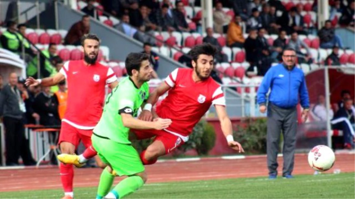 Kahramanmaraş Büyükşehir Belediyespor-Sakaryaspor: 1-1