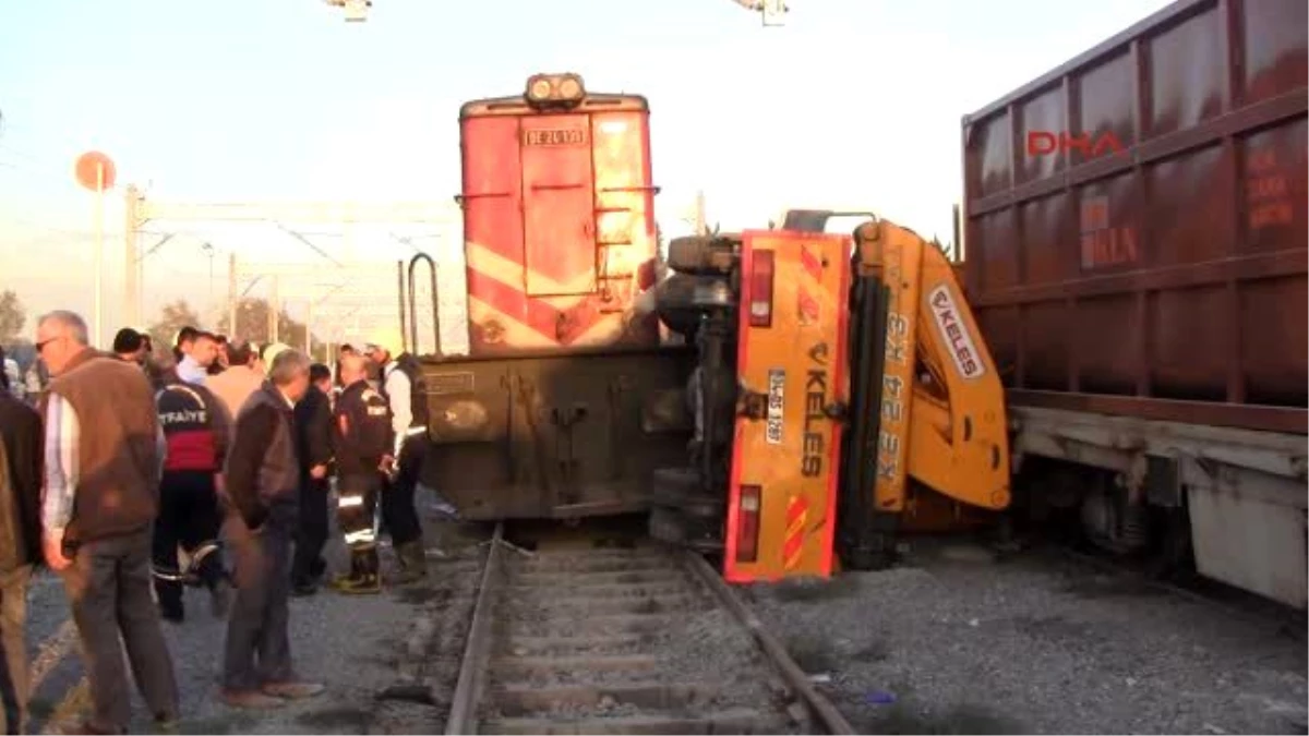 Mersin\'de Tren Kazası: 1 Ölü, 1 Yaralı