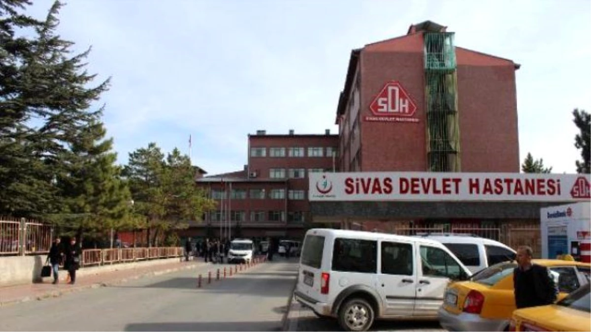 Sivas\'ta Hastanelerin Tek Çatıda Toplanması Kararı Tepki Çekti