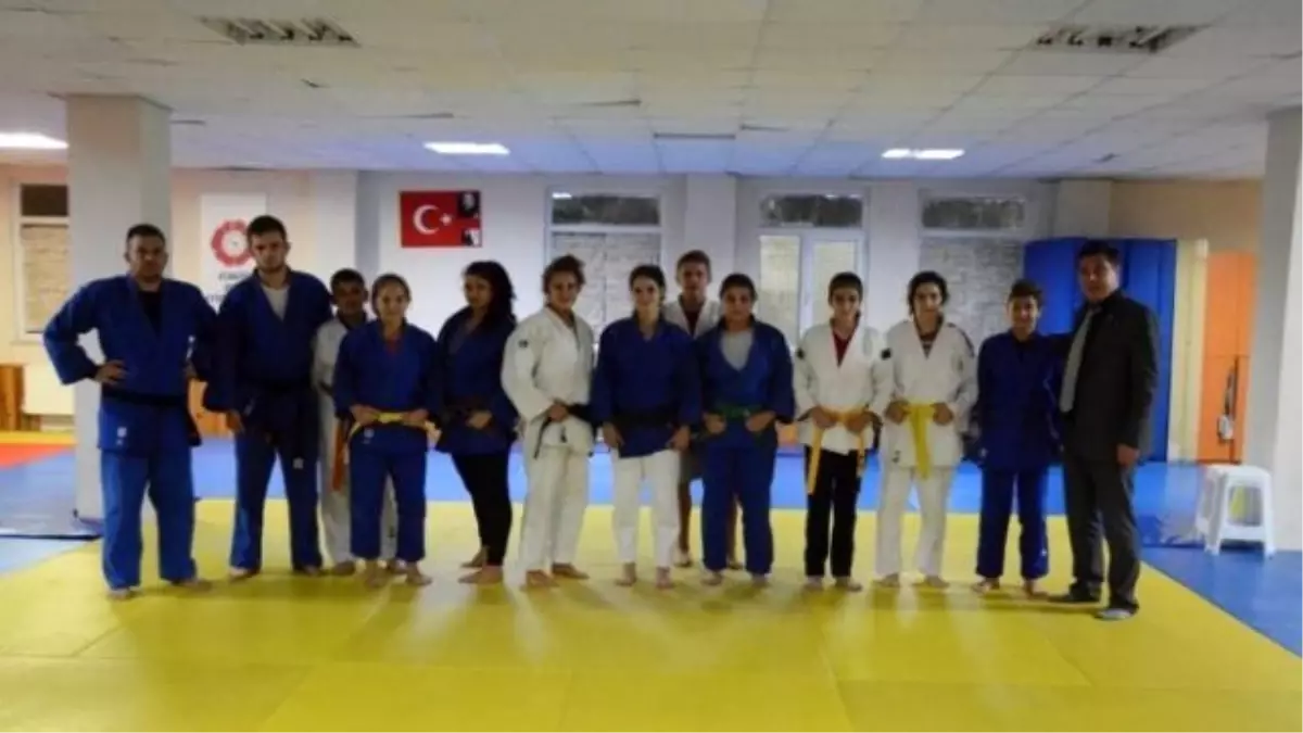 Tekirdağ\'da Ücretsiz Judo Kursları Devam Ediyor