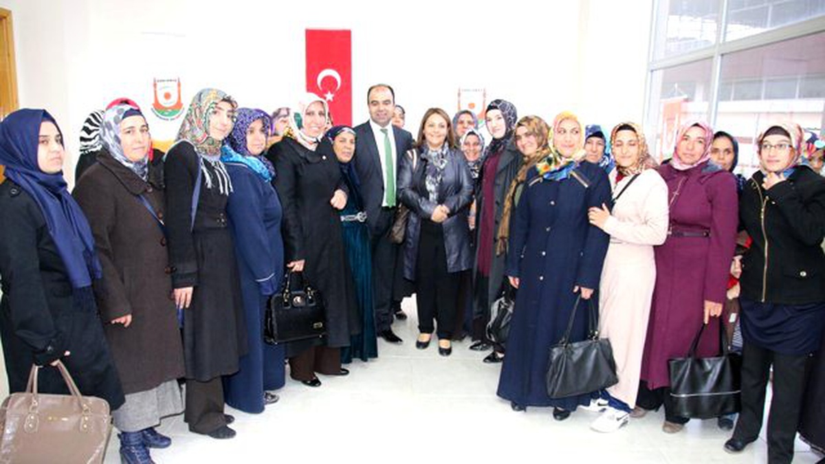 Urfa\'da İlk \'Halk Buluşması\' Kadınlara Ayrıldı