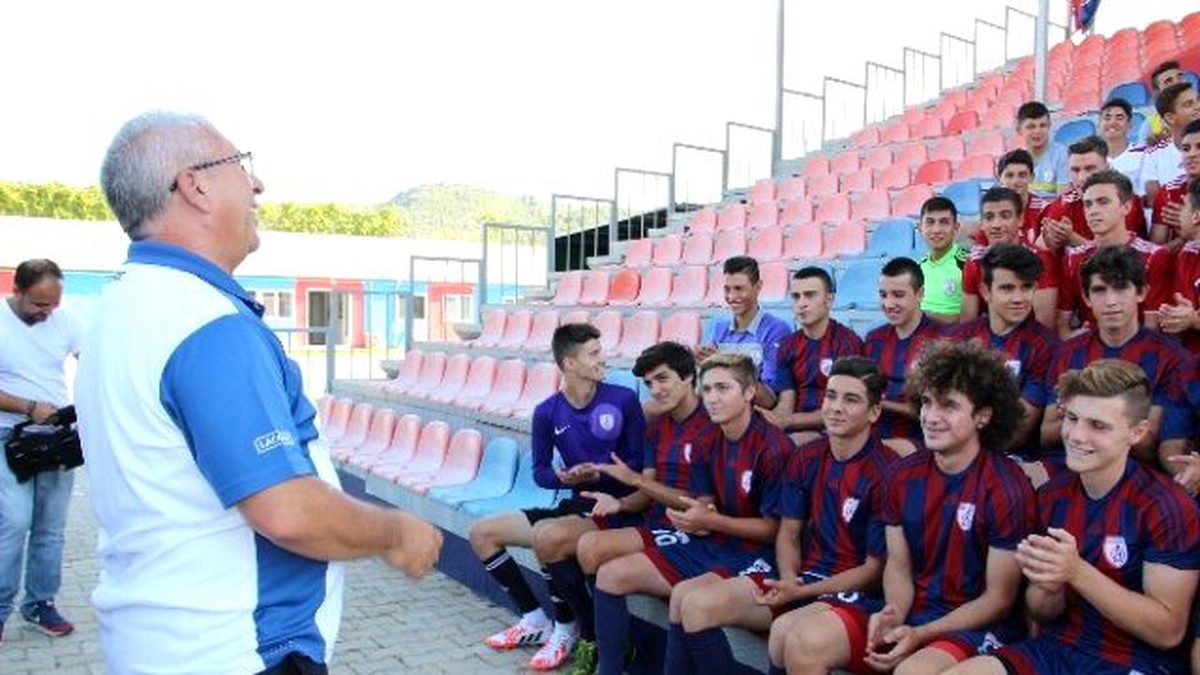 Altınordu\'da Sakal Yasak, Renkli Krampon İse Sadece A Takıma Serbest