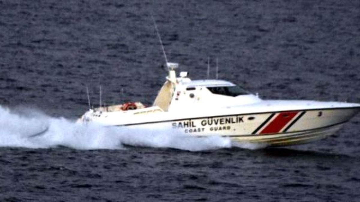 Batan Botta Kaybolan 15 Sığınmacılardan 1 Kadının Cesedi Bulundu