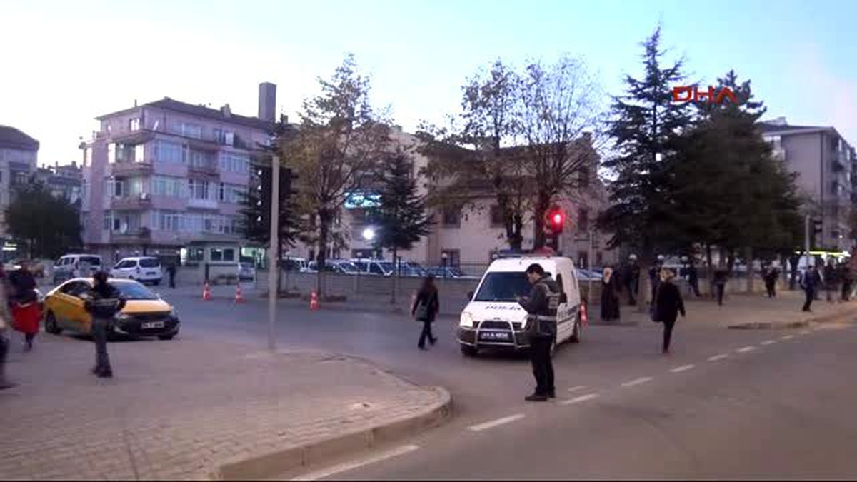 Bolu - Polis Merkezi Yanında Şüpheli Çanta Paniği