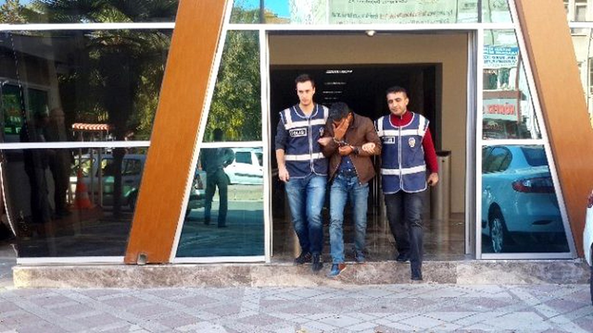 Çalıntı Kamyoneti Sahte Evraklarla Satarken Yakalandı