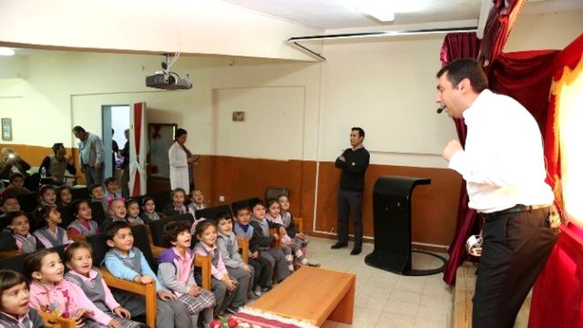 Çocuklara Tiyatrolu Hijyen Eğitimi Verildi