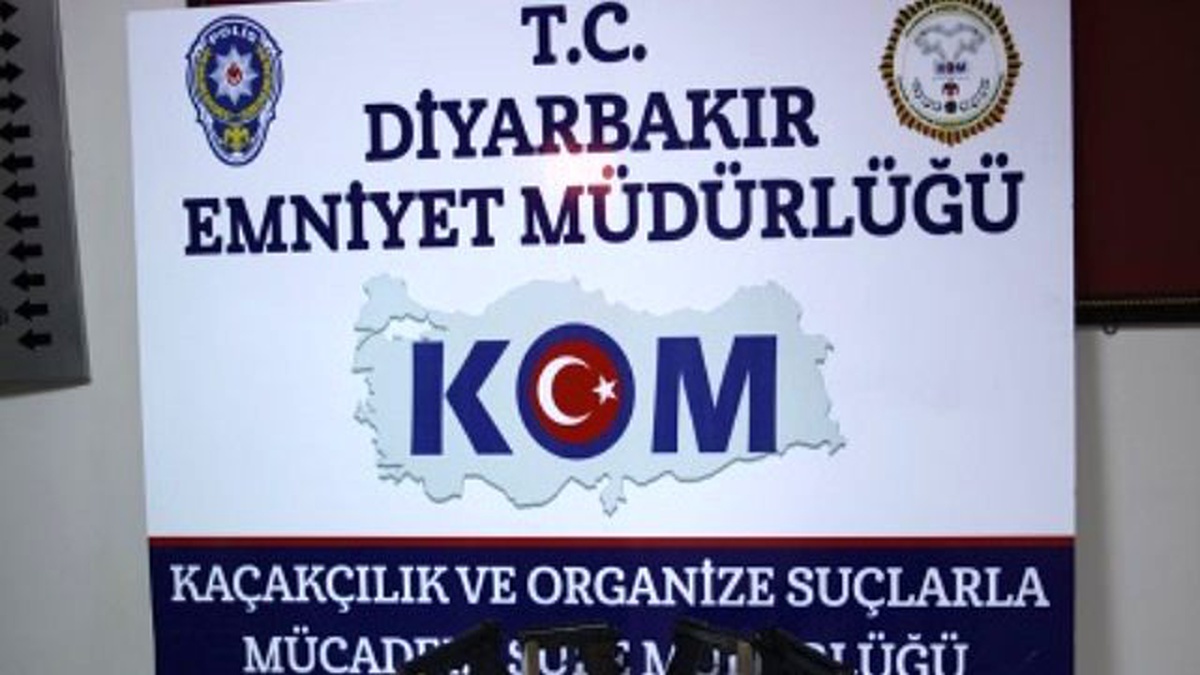 Diyarbakır\'da Uyuşturucu ve Silah Kaçakçılarına Ağır Darbe