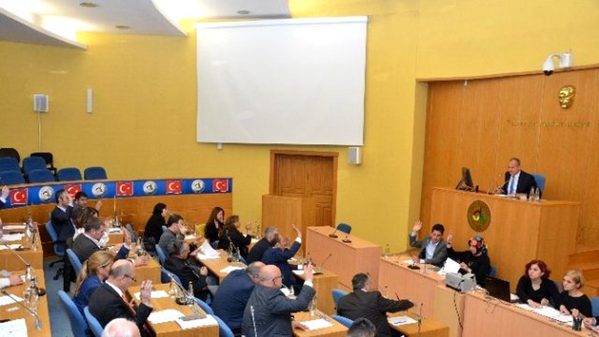 Düzce Belediye Meclisi Mesai Rekoru Kırıyor