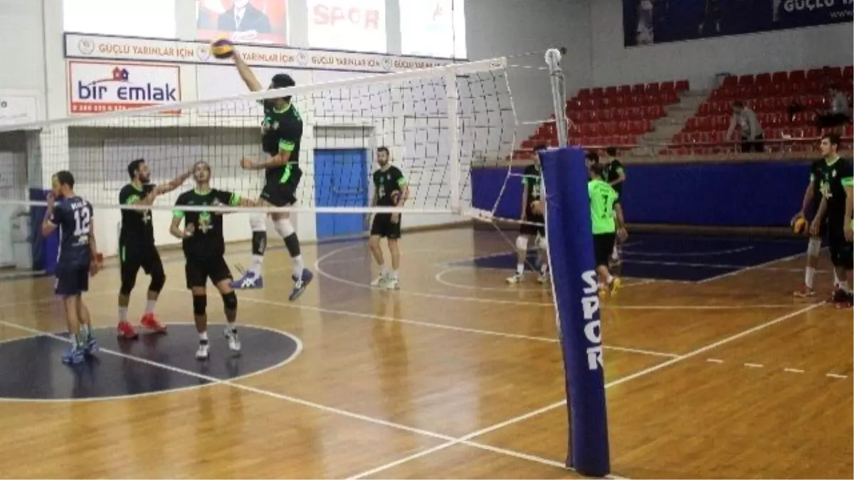 Düzce Belediyespor Voleybol Takımı Deplasmanda