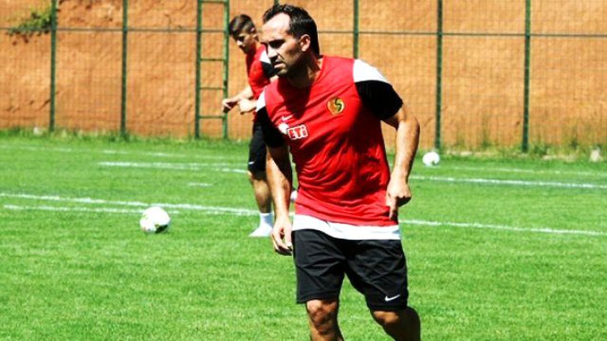 Eskişehirspor, Gekas'ın Sözleşmesini Feshetti