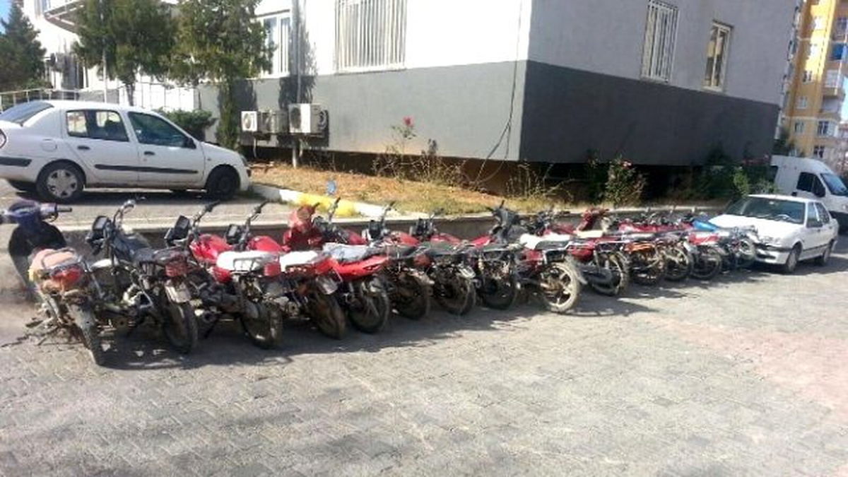 Gaziantep\'ten Çalınan Motosikletler Şanlıurfa\'da Yakalandı