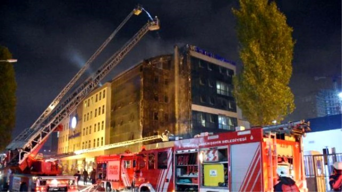 Haliç Üniversitesi\'nde Korkutan Yangın