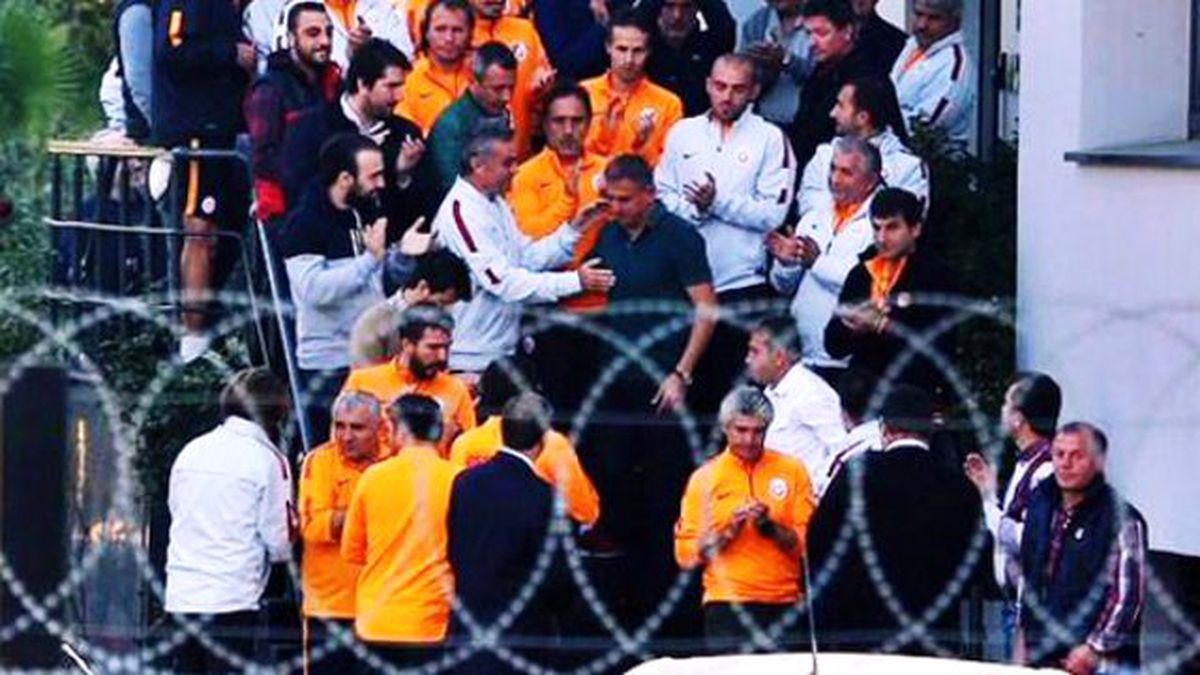 Hamza Hamzaoğlu'nu Uğurlamaya Sadece Bilal Kısa Geldi