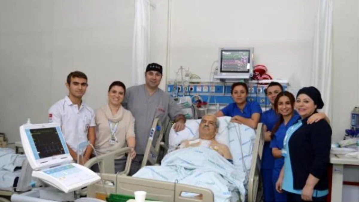Iraklı 71 Yaşındaki Hastaya Samsun\'da By-pass Yapıldı