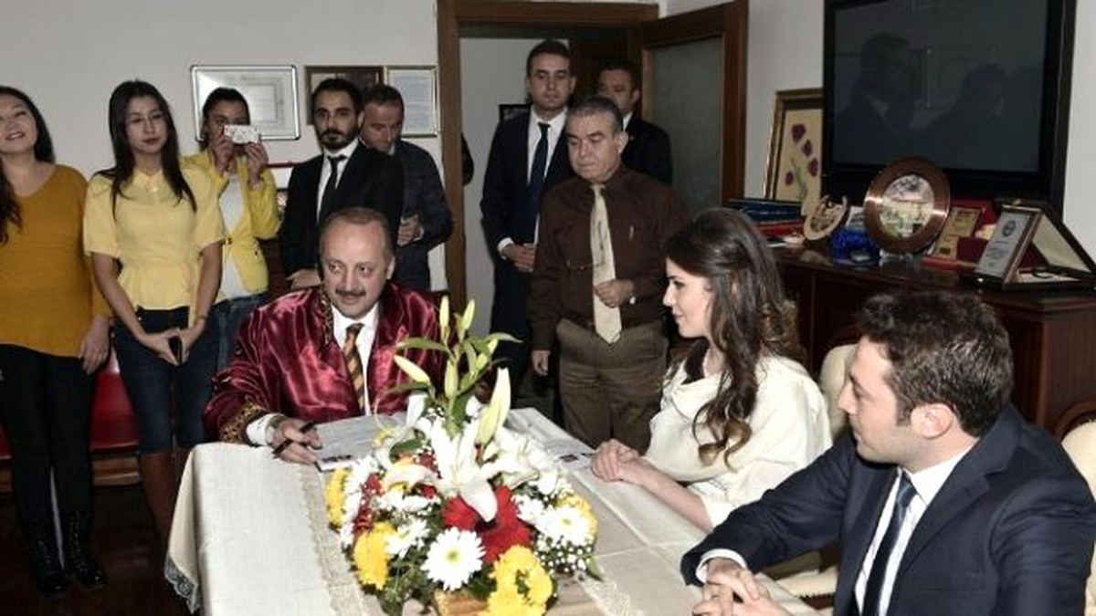 Bakan Topçu\'dan Sınırları Aşan Şahitlik