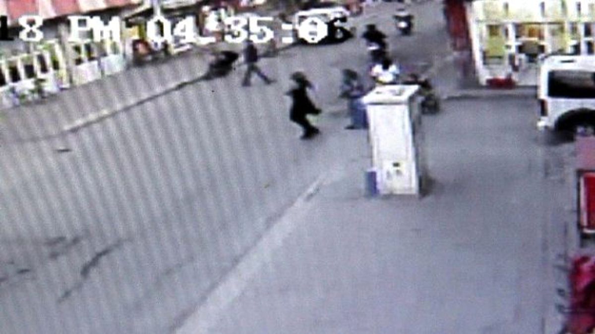 Adana\'da Engelli Çocuğun Parası Gasp Edildi