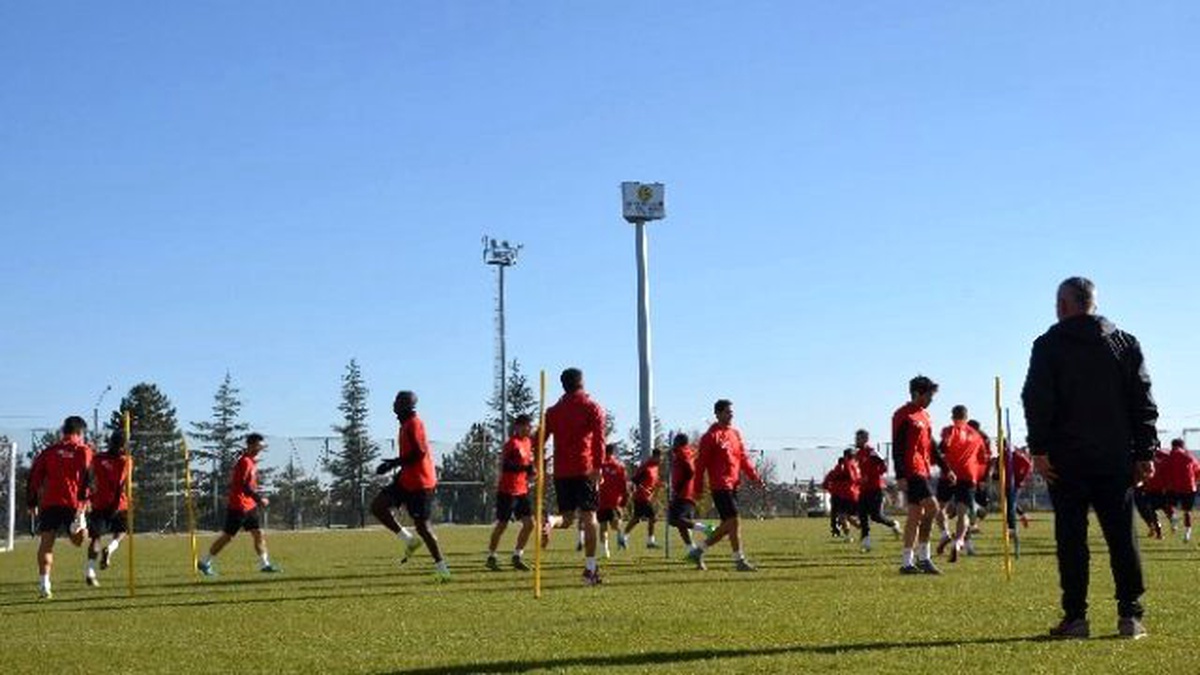 Samet Aybaba: "Torku Konyaspor Karşısında Puan ya da Puanlar Almak İstiyoruz"
