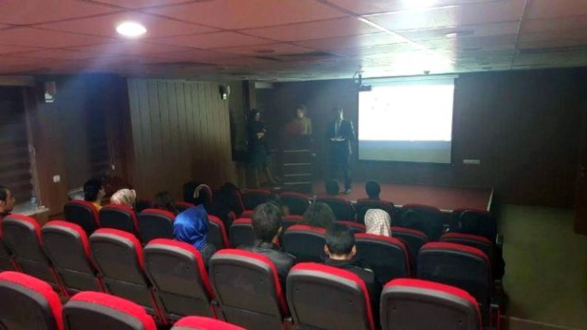Yüksekova\'daki Eğitimciler Avrupa Yolcusu