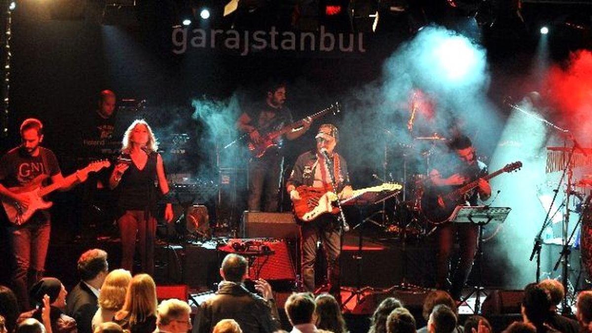Anadolu\'daki Okullara "Müzik Odaları Projesi"