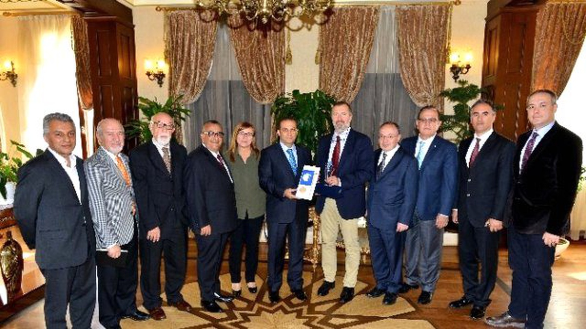 Antalya Valiliğine Ziyaretler